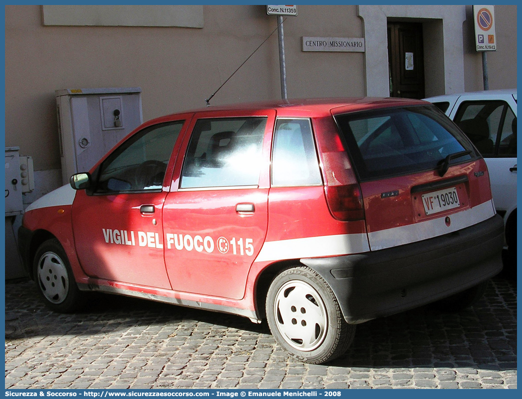 VF 19030
Corpo Nazionale Vigili del Fuoco
Fiat Punto I serie
Parole chiave: VF;VVF;V.F.;V.V.F.;Corpo;Nazionale;Vigili del Fuoco;Vigili;Fuoco;Fiat;Punto