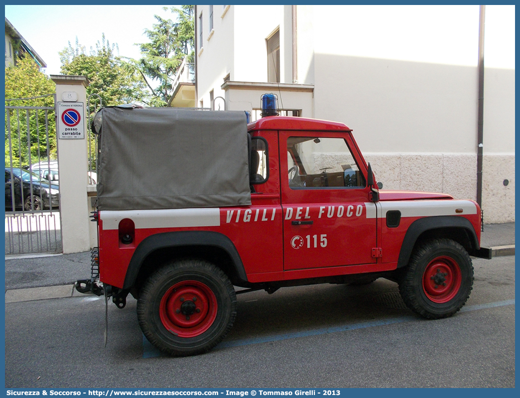 VF 22347
Corpo Nazionale Vigili del Fuoco
Land Rover Defender 90 Pick Up
Parole chiave: VF;VVF;V.F.;V.V.F.;Corpo;Nazionale;Vigili del Fuoco;Vigili;Fuoco;Land Rover;Defender;90;22347