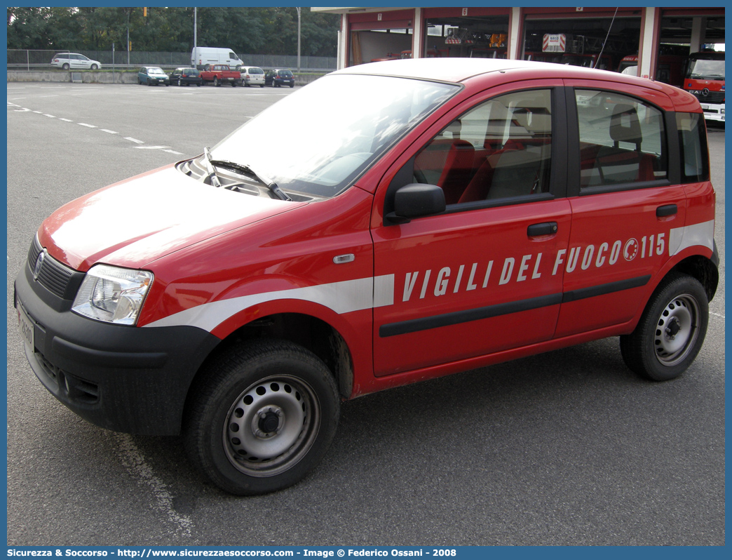 VF 24310
Corpo Nazionale Vigili del Fuoco
Fiat Nuova Panda 4x4 I serie
Parole chiave: VVF;V.V.F.;Corpo;Nazionale;Vigili;del;Fuoco;Fiat;Nuova;Panda;4x4