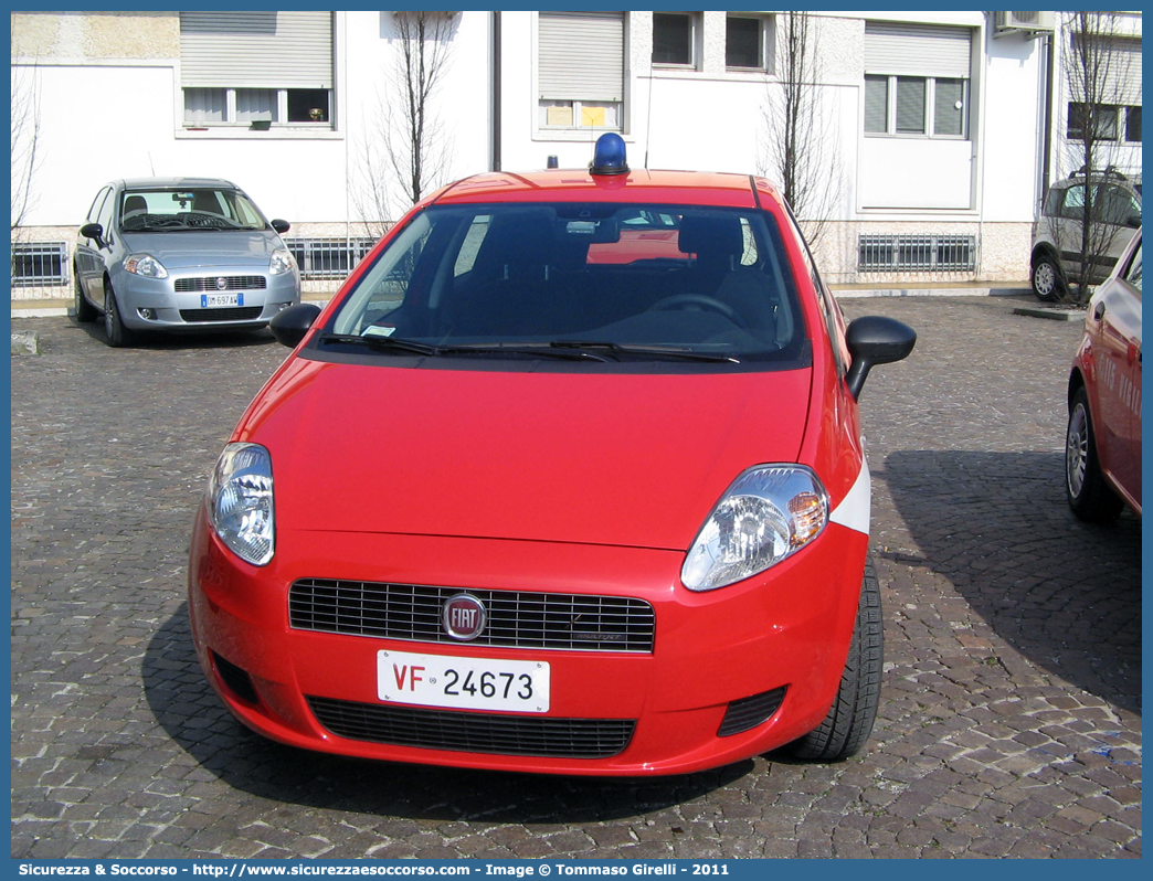 VF 24673
Corpo Nazionale Vigili del Fuoco
Fiat Grande Punto
Parole chiave: VVF;V.V.F.;Corpo;Nazionale;Vigili;del;Fuoco;Fiat;Grande;Punto