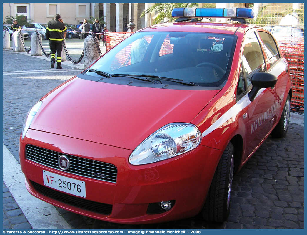 VF 25076
Corpo Nazionale Vigili del Fuoco
Fiat Grande Punto
Parole chiave: VVF;V.V.F.;Corpo;Nazionale;Vigili;del;Fuoco;Fiat;Grande;Punto