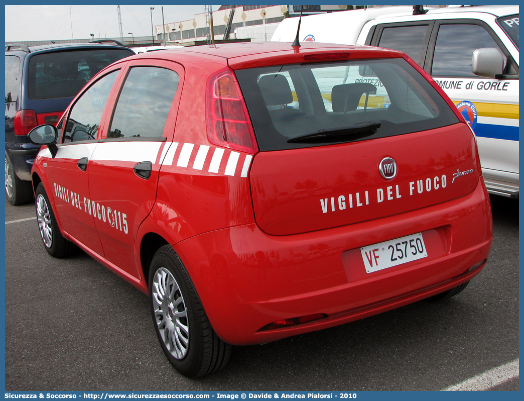 VF 25750
Corpo Nazionale Vigili del Fuoco
Fiat Grande Punto
Parole chiave: VVF;V.V.F.;Corpo;Nazionale;Vigili;del;Fuoco;Fiat;Grande;Punto