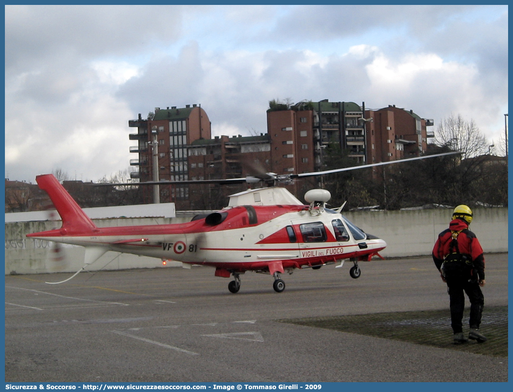 VF 81
Corpo Nazionale Vigili del Fuoco
Nucleo Elicotteri
Agusta A109 Power
Parole chiave: VF;V.F.;VVF;V.V.F.;Corpo;Nazionale;Vigili del Fuoco;Vigili;Fuoco;Elicotteri;Agusta;A109;Power