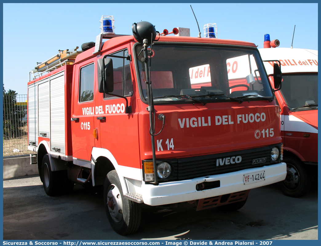 VF 14244
Corpo Nazionale Vigili del Fuoco
Fiat Iveco OM 79-13
Allestitore Baribbi S.p.A.
Parole chiave: VVF;V.V.F.;Corpo;Nazionale;Vigili;del;Fuoco;AutoPompaSerbatoio;APS;AutoPompa;Fiat;Iveco;OM;79-13;79;13;79.13;Baribbi