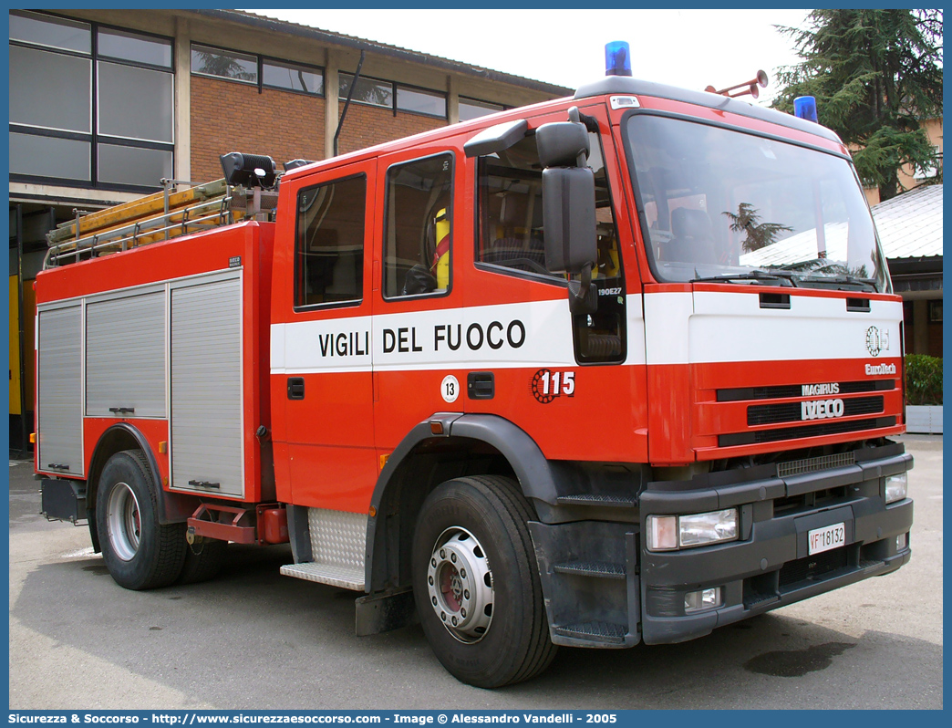 VF 18132
Corpo Nazionale Vigili del Fuoco
Iveco Magirus EuroTech 190E27 
Parole chiave: VVF;V.V.F.;Corpo;Nazionale;Vigili;del;Fuoco;AutoPompaSerbatoio;APS;A.P.S.;Iveco;Magirus;EuroTech;190E27