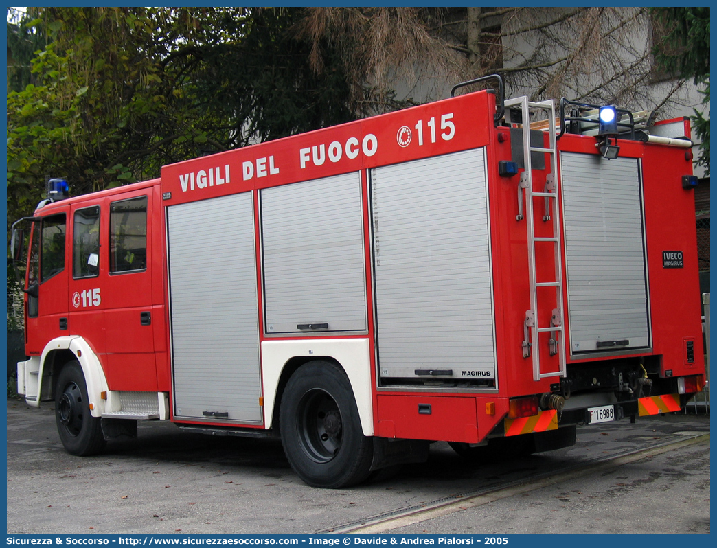 VF 18988
Corpo Nazionale Vigili del Fuoco
Iveco Magirus EuroFire 150E27 I serie

Parole chiave: VVF;V.V.F.;Corpo;Nazionale;Vigili;del;Fuoco;AutoPompaSerbatoio;APS;A.P.S.;Iveco;Magirus;EuroFire;150E27