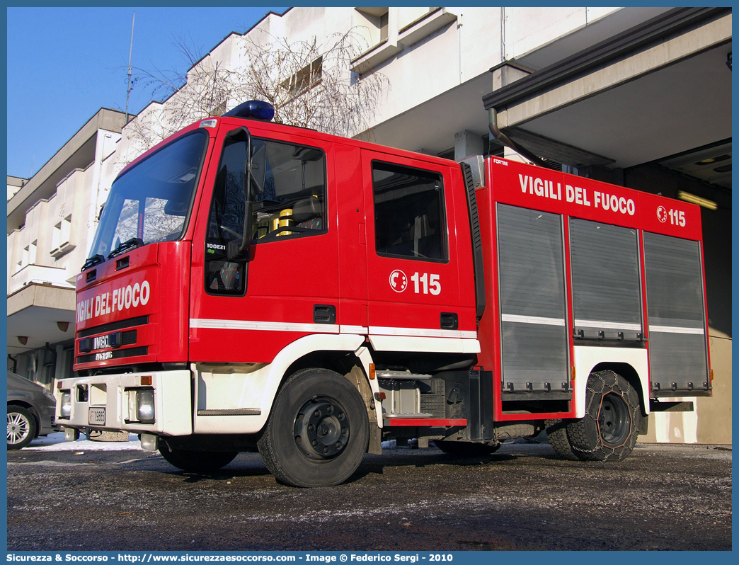 VF 19885
Corpo Nazionale Vigili del Fuoco
Iveco Magirus CityEuroFire
100E21 I serie
Ricondizionato Fortini S.r.l.
Parole chiave: VVF;V.V.F.;Corpo;Nazionale;Vigili;del;Fuoco;AutoPompaSerbatoio;APS;A.P.S.;Iveco;Magirus;EuroFire;100E21