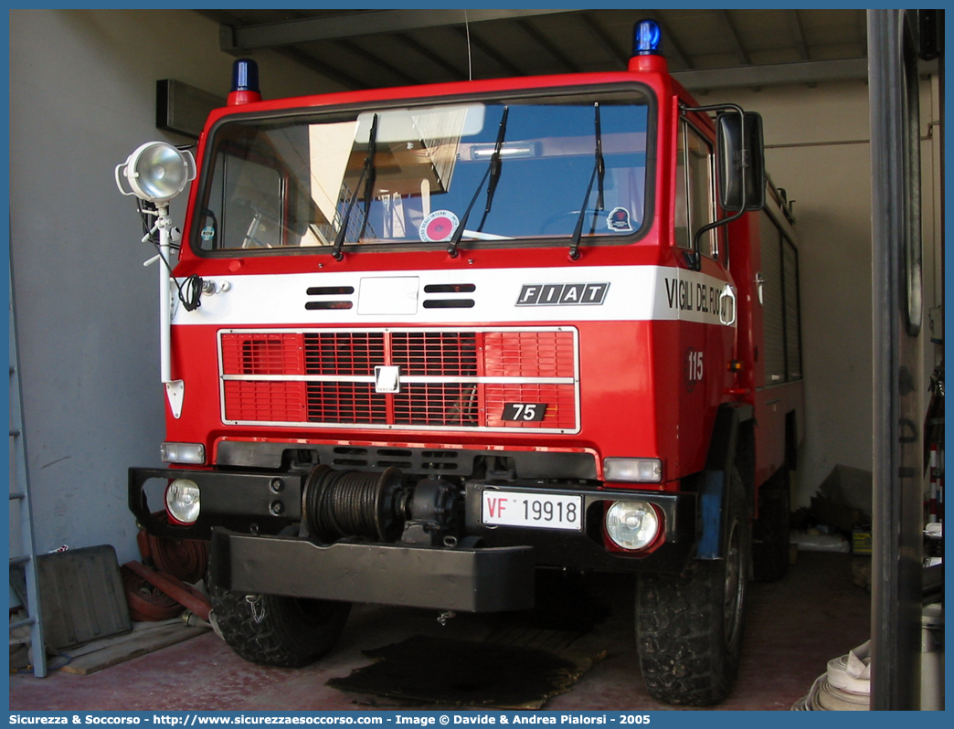 VF 19918
Corpo Nazionale Vigili del Fuoco
Fiat Iveco 75PC
Allestitore Rosenbauer International AG.
Parole chiave: VVF;V.V.F.;Corpo;Nazionale;Vigili;del;Fuoco;AutoPompaSerbatoio;APS;AutoPompa;Fiat;Iveco;75;PC;Rosenbauer