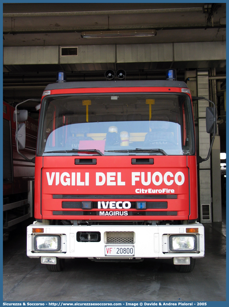 VF 20800
Corpo Nazionale Vigili del Fuoco
Iveco Magirus CityEuroFire
100E21 I serie
Parole chiave: VVF;V.V.F.;Corpo;Nazionale;Vigili;del;Fuoco;AutoPompaSerbatoio;APS;A.P.S.;Iveco;Magirus;EuroFire;100E21