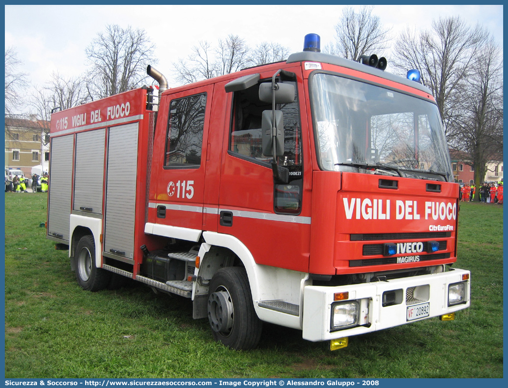 VF 20892
Corpo Nazionale Vigili del Fuoco
Iveco Magirus CityEuroFire
100E21 I serie
Parole chiave: VVF;V.V.F.;Corpo;Nazionale;Vigili;del;Fuoco;AutoPompaSerbatoio;APS;A.P.S.;Iveco;Magirus;EuroFire;100E21