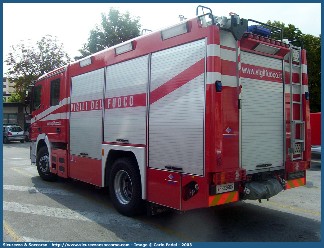 VF 22605
Corpo Nazionale Vigili del Fuoco
Mercedes Benz Actros 1841
Allestitore BAI S.r.l.
Parole chiave: VVF;V.V.F.;Corpo;Nazionale;Vigili;del;Fuoco;AutoPompaSerbatoio;APS;A.P.S.;Mercedes Benz;Actros;1841;BAI