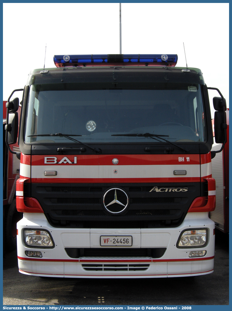 VF 24456
Corpo Nazionale Vigili del Fuoco
Mercedes Benz Actros 1841
Allestitore BAI S.r.l.
Parole chiave: VVF;V.V.F.;Corpo;Nazionale;Vigili;del;Fuoco;AutoPompaSerbatoio;APS;A.P.S.;Mercedes Benz;Actros;1841;BAI