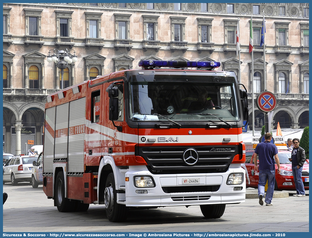 VF 24494
Corpo Nazionale Vigili del Fuoco
Mercedes Benz Actros 1841
Allestitore BAI S.r.l.
Parole chiave: VVF;V.V.F.;Corpo;Nazionale;Vigili;del;Fuoco;AutoPompaSerbatoio;APS;A.P.S.;Mercedes Benz;Actros;1841;BAI