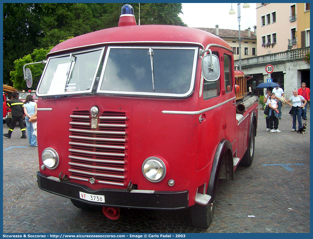 VF 3738
Corpo Nazionale Vigili del Fuoco
Fiat 640N
Allestitore Aspi Tamini
Parole chiave: VVF;V.V.F.;Corpo;Nazionale;Vigili;del;Fuoco;AutoPompaSerbatoio;APS;AutoPompa;Fiat;640n;Aspi;Tamini