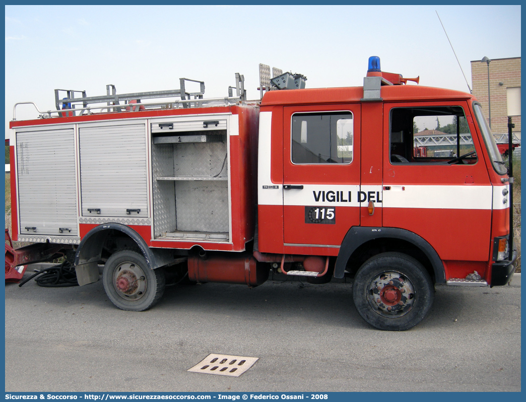 -
Corpo Nazionale Vigili del Fuoco
Fiat Iveco OM 79-13
Allestitore Baribbi S.p.A.
Parole chiave: VVF;V.V.F.;Corpo;Nazionale;Vigili;del;Fuoco;AutoPompaSerbatoio;APS;AutoPompa;Fiat;Iveco;OM;79-13;79;13;79.13;Baribbi