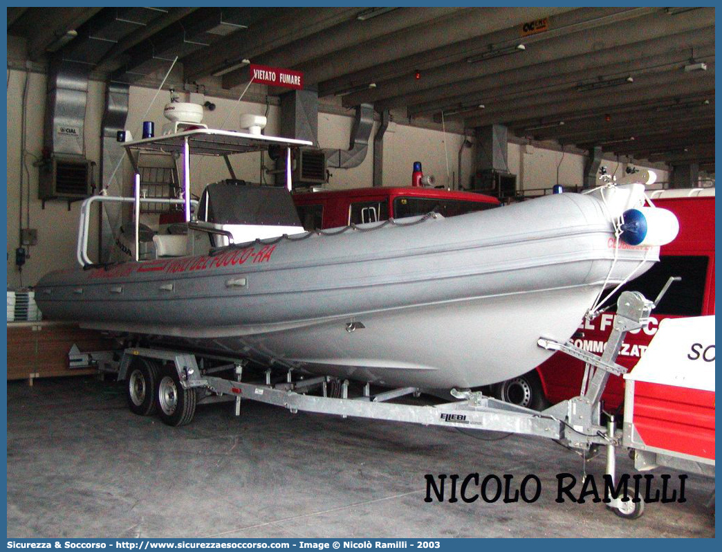 -
Corpo Nazionale Vigili del Fuoco
Nucleo Soccorso Subacqueo e Acquatico
Joker Boat Clubman 24
Parole chiave: Corpo;Nazionale;Vigili del Fuoco;Vigili;Fuoco;Imbarcazione;Battello Pneumatico;Joker Boat;Clubman 24;NSSA;N.S.S.A.;Soccorso;Subacqueo;Acquatico;Sommozzatori;Subacquei