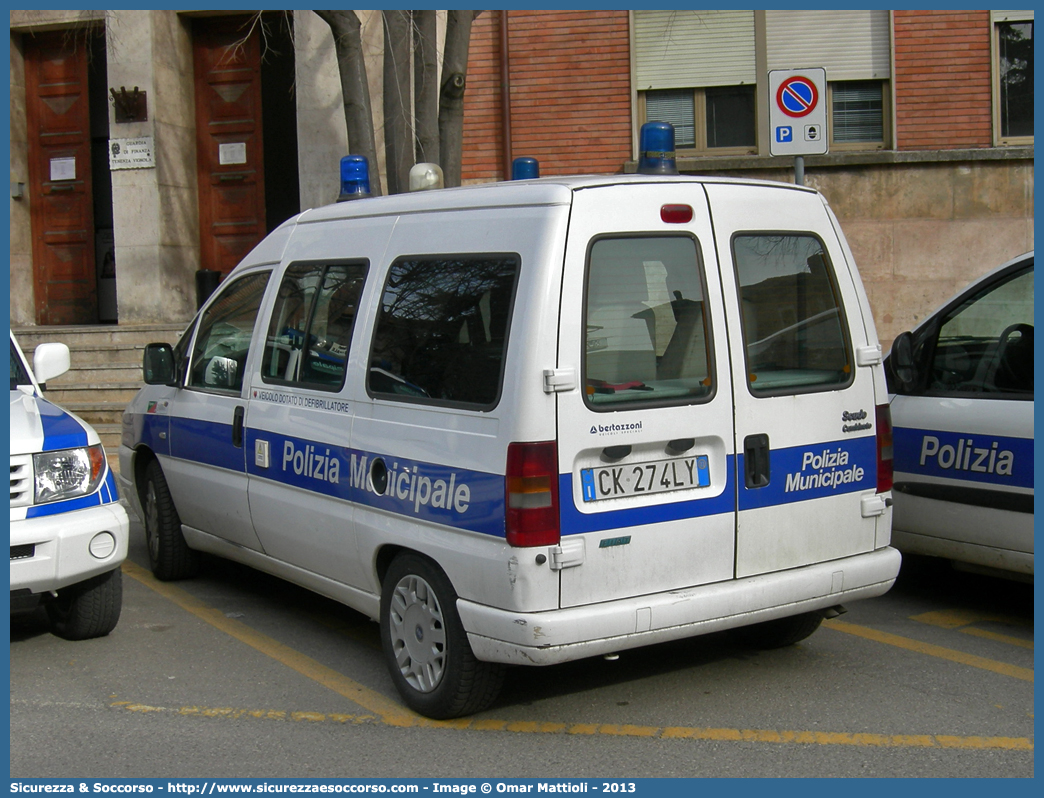 -
Polizia Municipale
Comune di Vignola
Fiat Scudo II serie
Allestitore Bertazzoni S.r.l.
Parole chiave: Polizia;Locale;Municipale;Vignola;Fiat;Scudo;Bertazzoni