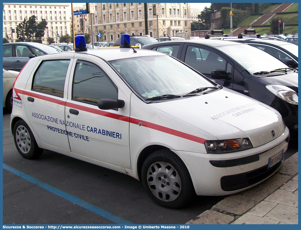 -
Associazione Nazionale Carabinieri
Liguria
Fiat Punto II serie
Parole chiave: ANC;A.N.C.;Associazione;Nazionale;Carabinieri;Fiat;Punto;Liguria