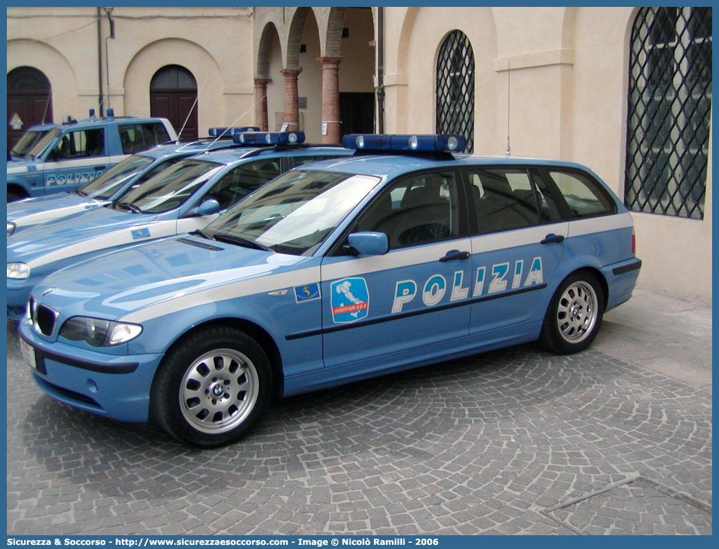 Polizia F0357
Polizia di Stato
Polizia Stradale
Autostrade per l'Italia S.p.A.
Bmw Serie 3 E46 Touring
Parole chiave: Polizia di Stato;Polizia Stradale;Autostrade per l'Italia S.p.A.;Autostrade S.p.A.;Autostrade;Italia;Bmw;Serie 3;E46;E 46;Touring