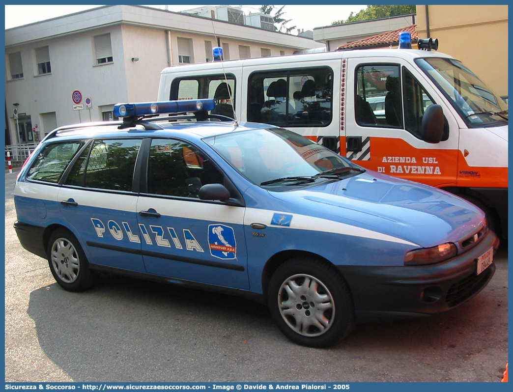 Polizia D9449
Polizia di Stato
Polizia Stradale
Autostrade per l'Italia S.p.A.
Fiat Marea Weekend
Parole chiave: Polizia di Stato;Polizia Stradale;Autostrade per l'Italia S.p.A.;Autostrade S.p.A.;Autostrade;Italia;Fiat;Marea Weekend