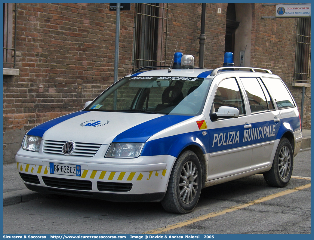 -
Polizia Municipale
Comune di Ravenna
Volkswagen Bora Variant
Parole chiave: Polizia;Locale;Municipale;Ravenna;Volkswagen;Bora;Variant;Station;Wagon;SW;S.W.