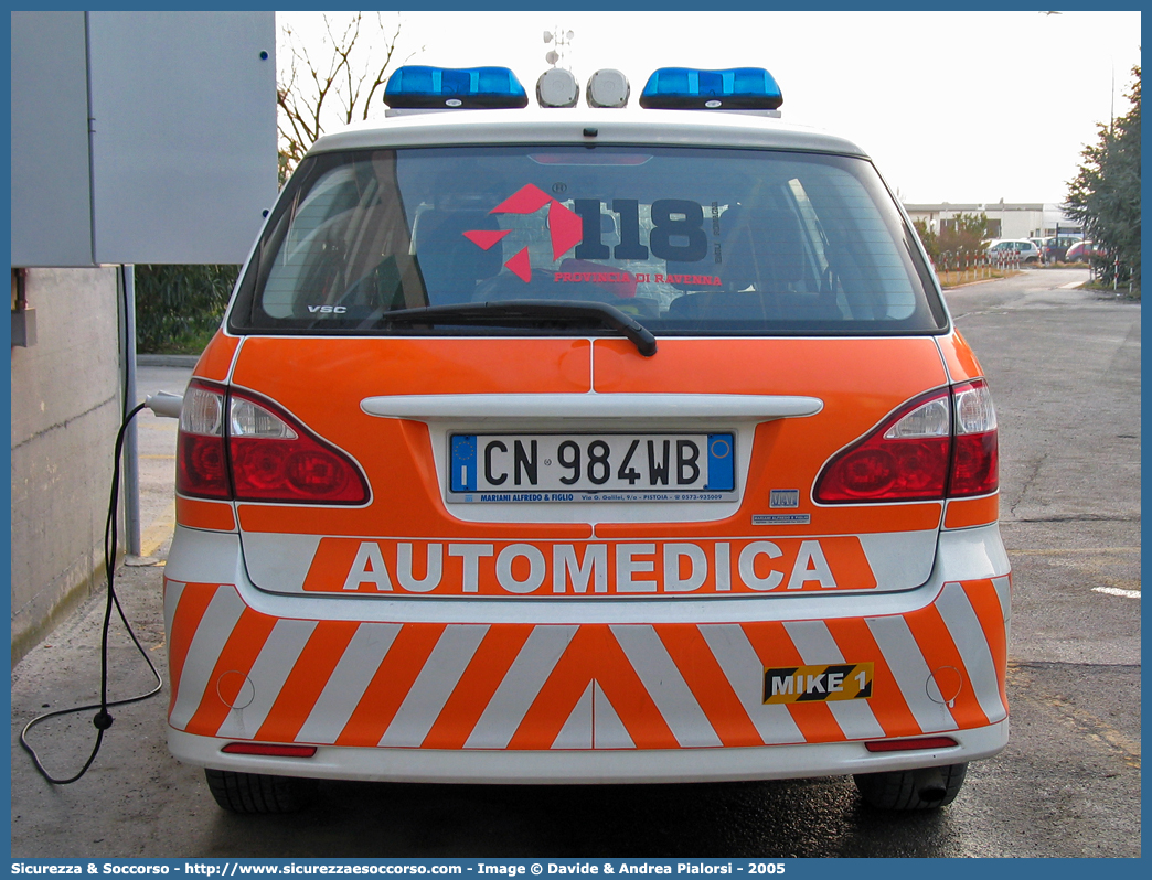 MIKE 02S
118 Romagna Soccorso
Ambito Territoriale di Ravenna
Toyota Avensis Verso I serie restyling
Allestitore MAF S.n.c.
Parole chiave: Toyota;Avensis;Verso;118;Romagna;Ravenna;Soccorso;Automedica;Auto Medica;Automedicalizzata;Auto Medicalizzata;MAF;M.A.F.;Mariani Alfredo e Figlio