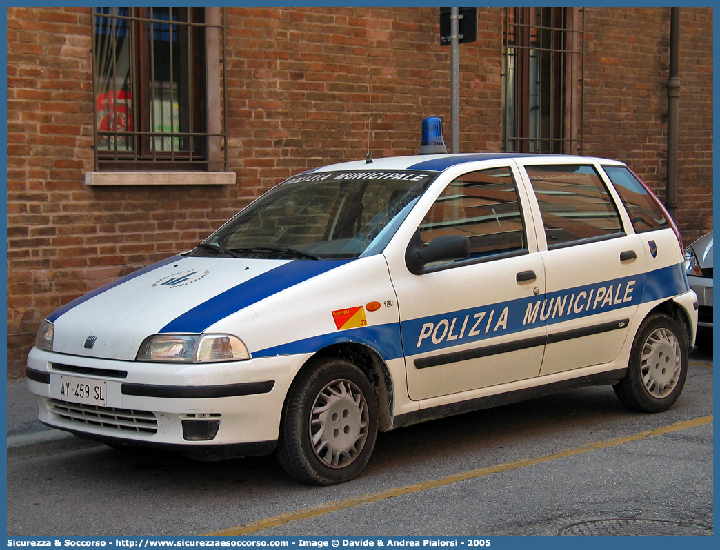 -
Polizia Municipale
Comune di Ravenna
Fiat Punto I serie
Parole chiave: Polizia;Municipale;Locale;Ravenna;Fiat;Punto