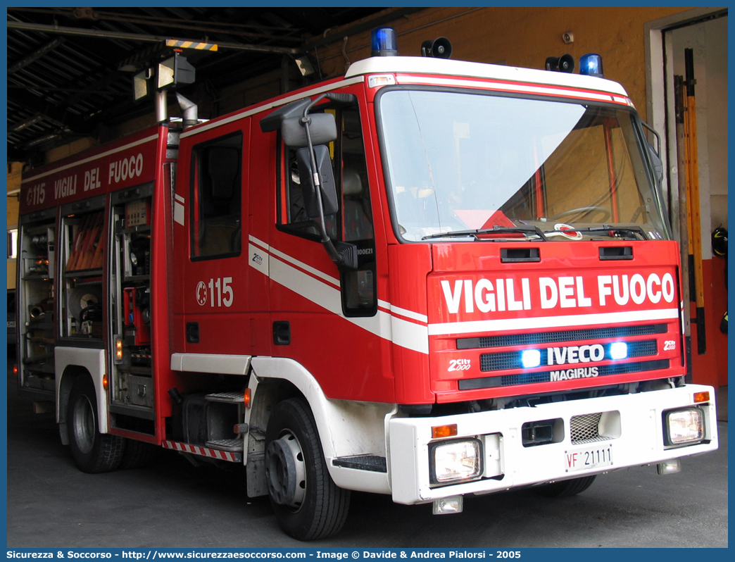 VF 21111
Corpo Nazionale Vigili del Fuoco
Iveco Magirus City2000
100E21 I serie
Parole chiave: VVF;V.V.F.;Corpo;Nazionale;Vigili;del;Fuoco;AutoPompaSerbatoio;APS;A.P.S.;Iveco;Magirus;EuroFire;100E21;City2000;City;2000