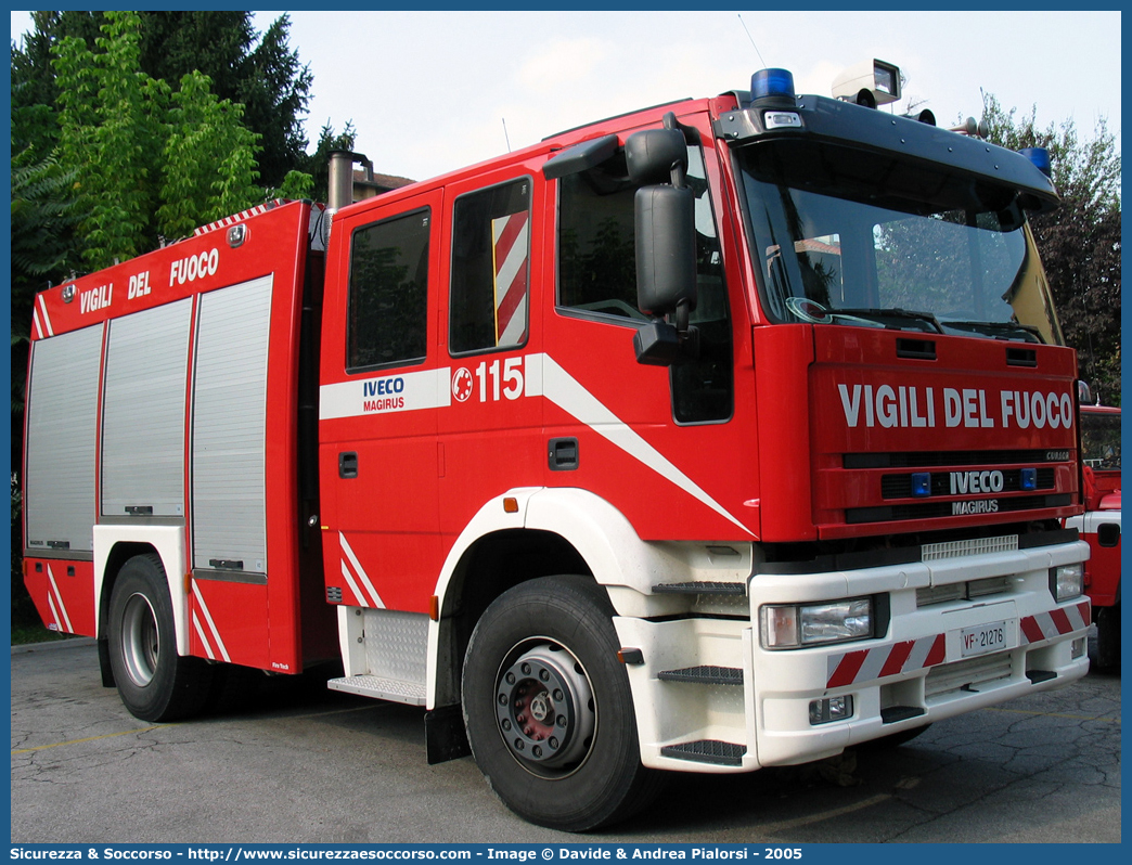 VF 21276
Corpo Nazionale Vigili del Fuoco
Iveco Magirus EuroTech 190E31
"Firetech"
Parole chiave: VVF;V.V.F.;Corpo;Nazionale;Vigili;del;Fuoco;AutoPompaSerbatoio;APS;A.P.S.;Iveco;Magirus;EuroTech;FireTech;190E31