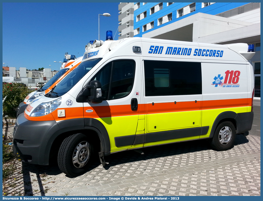 FALCO 25
118 San Marino Soccorso
Fiat Ducato III serie
Allestitore Vision S.r.l.
Parole chiave: 118;San Marino;Soccorso;Ambulanza;Autoambulanza;Fiat;Ducato;X250;X 250;Vision