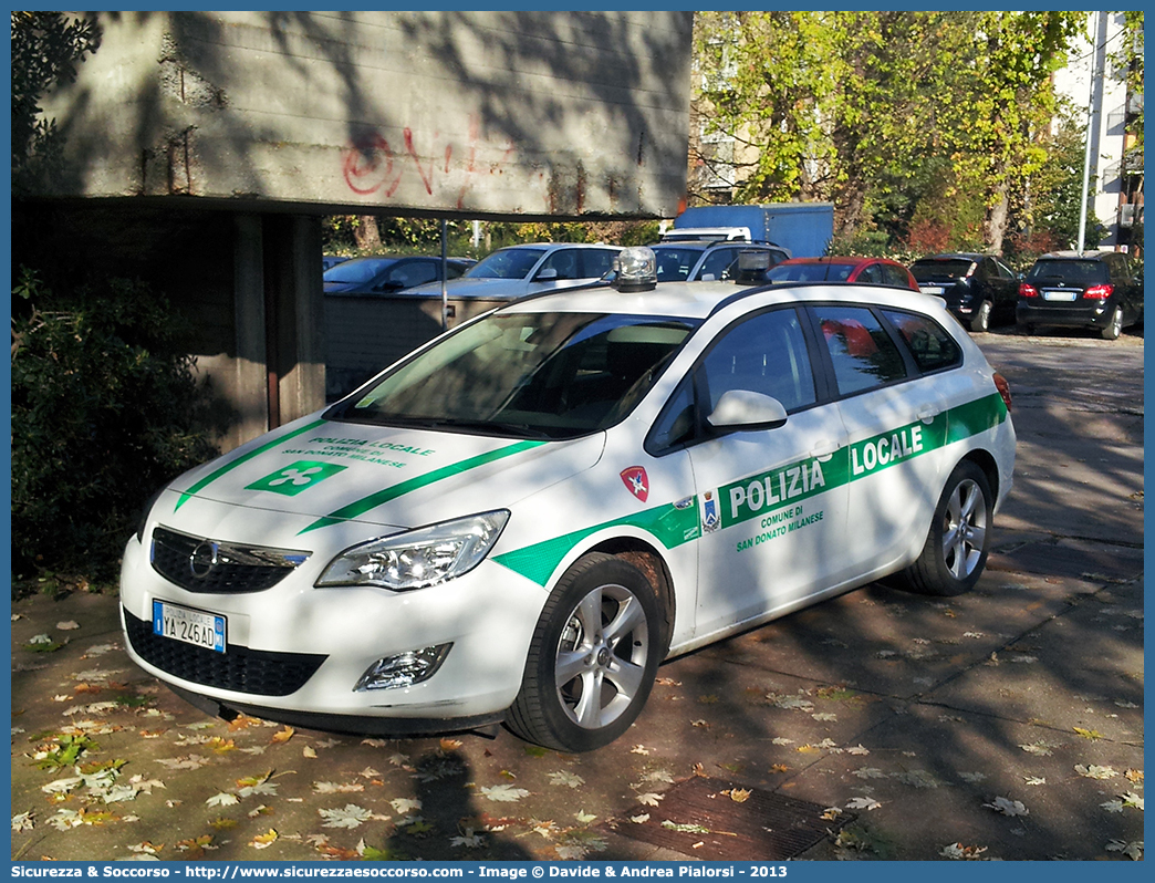 Polizia Locale YA246AD
Polizia Locale
Comune di San Donato Milanese
Pronto Intervento
Opel Astra Station Wagon IV serie
Parole chiave: Polizia;Locale;Municipale;San;Donato;Milanese;Opel;Astra;Sw;YA246AD