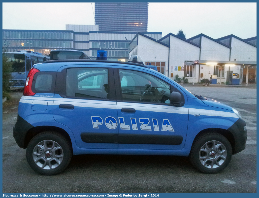 Polizia H8264
Polizia di Stato
Fiat Nuova Panda 4x4 II serie
Allestitore Nuova Carrozzeria Torinese S.r.l.
Parole chiave: Polizia di Stato;Polizia;PS;Fiat;Nuova Panda;4x4;4 x 4;NCT;N.C.T.;Nuova Carrozzeria Torinese