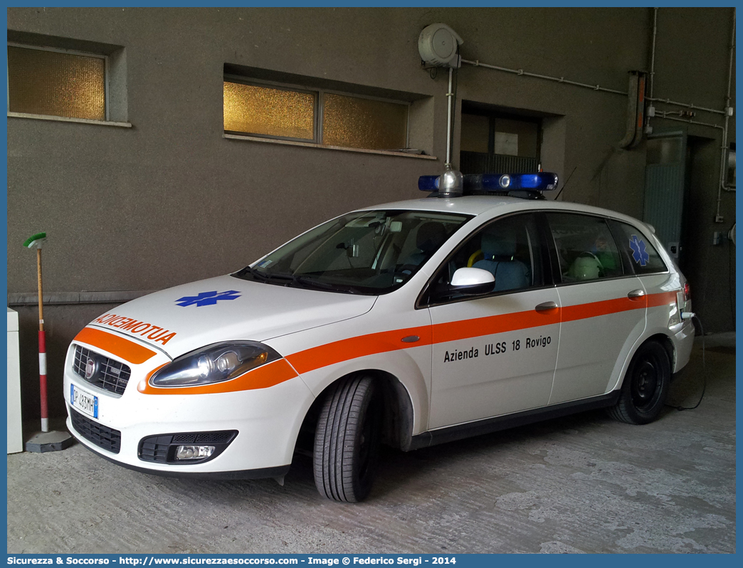 -
SUEM 118 Rovigo Emergenza
Azienda ULSS 5 - Polesana
Rovigo
Fiat Nuova Croma II serie
Allestitore Mariani Fratelli S.r.l.
Parole chiave: 118;SUEM;S.U.E.M.;Automedica;Automedicalizzata;Auto Medica;Auto Medicalizzata;Rovigo;Fiat;Nuova Croma;Mariani Fratelli