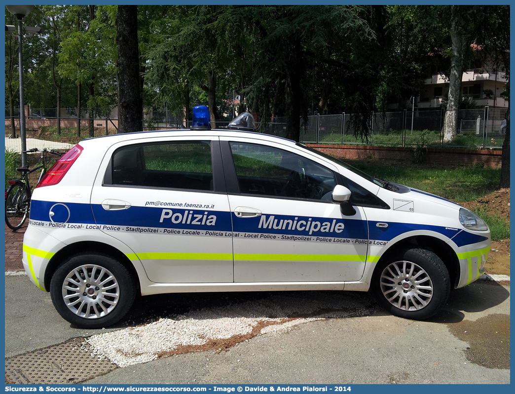 -
Polizia Municipale
Unione Comuni
della Romagna Faentina
Fiat Grande Punto
Allestitore Bertazzoni S.r.l.
Parole chiave: Polizia;Locale;Municipale;Unione;Romagna;Faentina;Faenza;Brisighella;Casola Valsenio;Castel Bolognese;Riolo Terme;Solarolo;Fiat;Grande;Punto;Bertazzoni