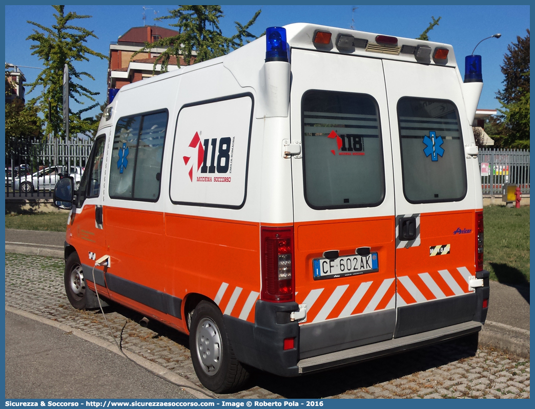 MO 1804
118 Modena Soccorso
Fiat Ducato II serie restyling
Allestitore Aricar S.p.A.
Parole chiave: 118;Modena;Soccorso;Ambulanza;Autoambulanza;Fiat;Ducato;Aricar