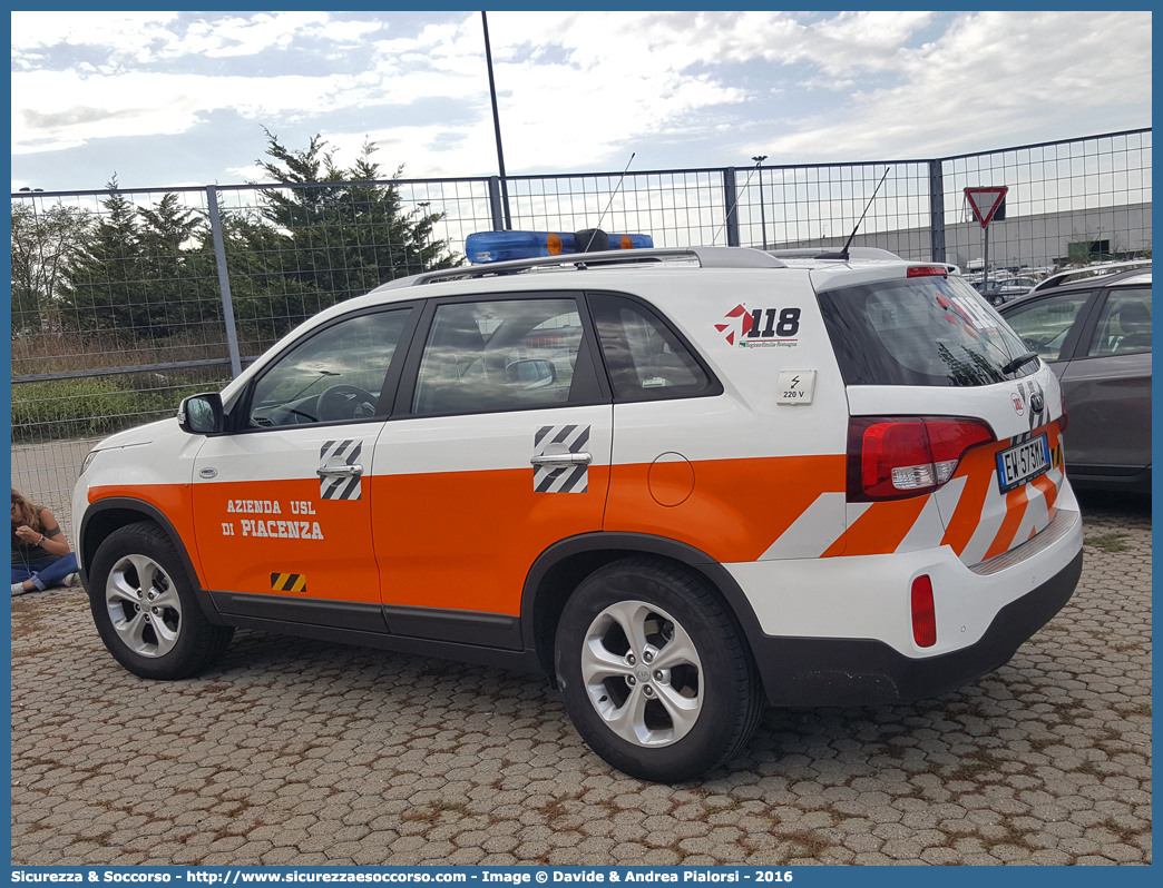 -
118 Piacenza Soccorso
Kia Sorento II serie
Allestitore Vision S.r.l.
Parole chiave: 118;Piacenza;Soccorso;Automedica;Automedicalizzata;Auto Medica;Auto Medicalizzata;Kia;Sorento;Vision