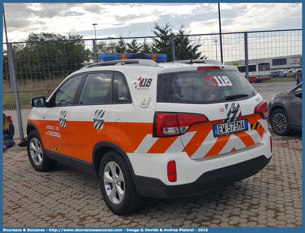 -
118 Piacenza Soccorso
Kia Sorento II serie
Allestitore Vision S.r.l.
Parole chiave: 118;Piacenza;Soccorso;Automedica;Automedicalizzata;Auto Medica;Auto Medicalizzata;Kia;Sorento;Vision