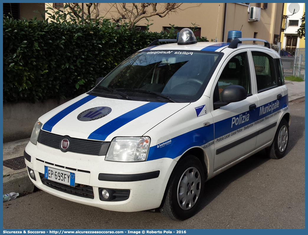 -
Polizia Municipale
Comune di Finale Emilia
Fiat Nuova Panda I serie
Allestitore Bertazzoni S.r.l.
Parole chiave: Polizia;Locale;Municipale;Finale Emilia;Fiat;Nuova Panda;Bertazzoni