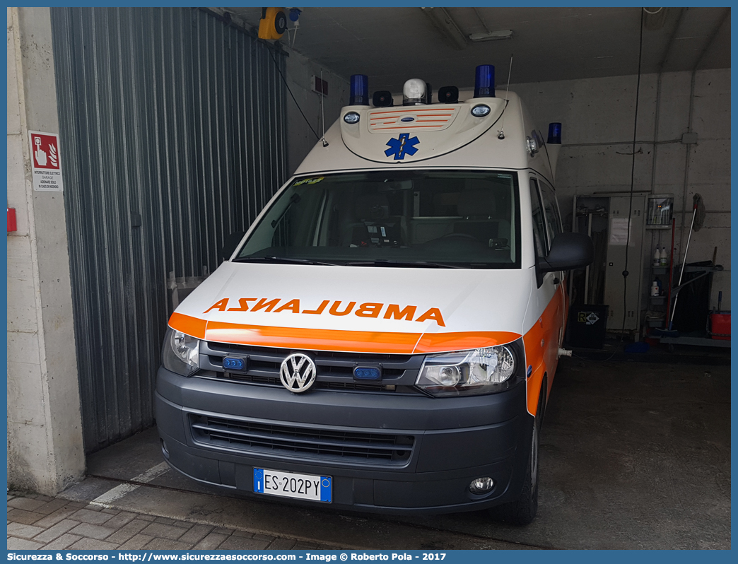 MO 1622
118 Modena Soccorso
Volkswagen Transporter T5 restyling
Allestitore Aricar S.p.A.
Parole chiave: 118;Modena;Soccorso;Ambulanza;Autoambulanza;Volkswagen;Transporter;T5;Aricar