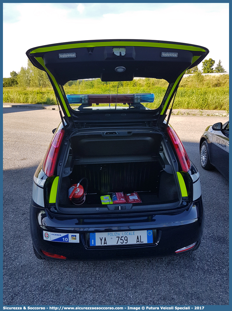 Polizia Locale YA759AL
Polizia Locale
Comune di Vicenza
Fiat Punto IV serie
Allestitore Futura Veicoli Speciali
Parole chiave: Polizia;Locale;Municipale;Vicenza;Fiat;Punto;Futura;YA759AL;YA 759 AL