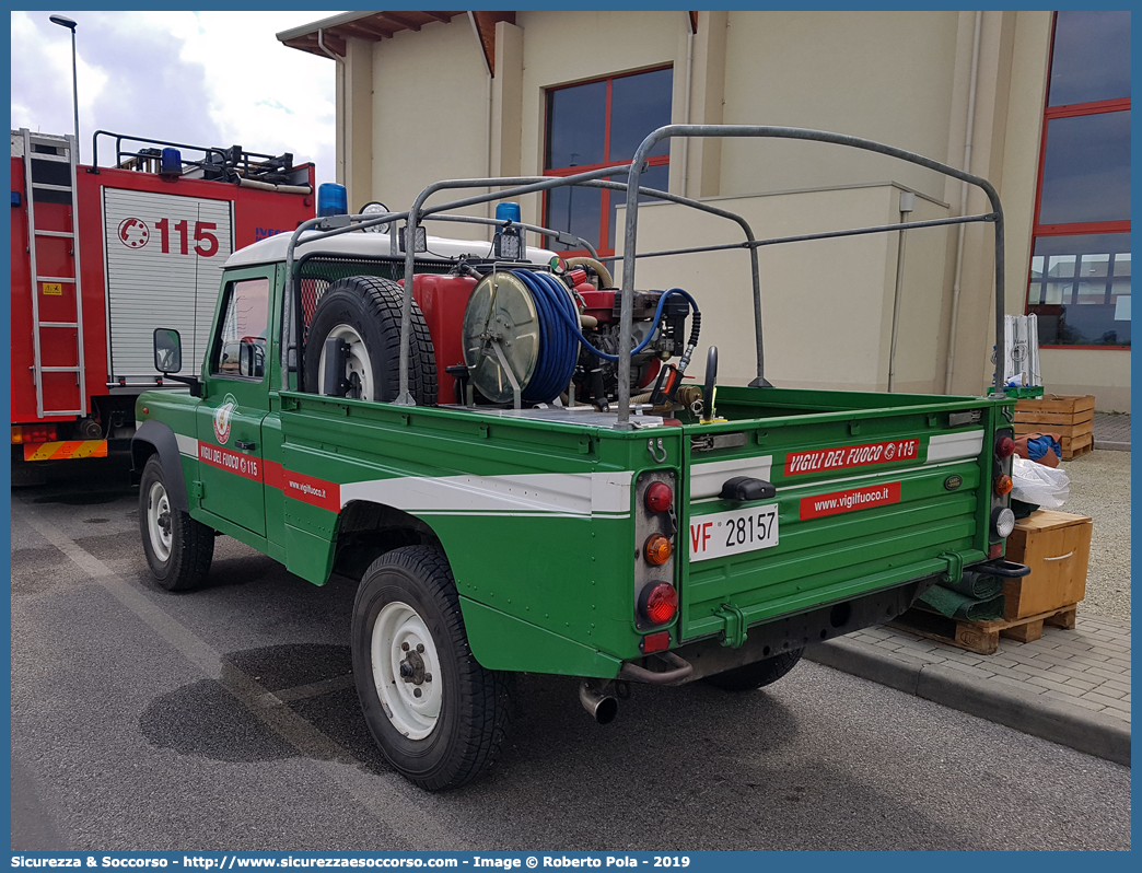 VF 28157
Corpo Nazionale Vigili del Fuoco
Servizio Antincendio Boschivo
Land Rover Defender 110
Parole chiave: Corpo;Nazionale;Vigili del Fuoco;Vigili;Fuoco;AIB;A.I.B.;Servizio;Antincendio;Boschivo;Land Rover;Defender;110