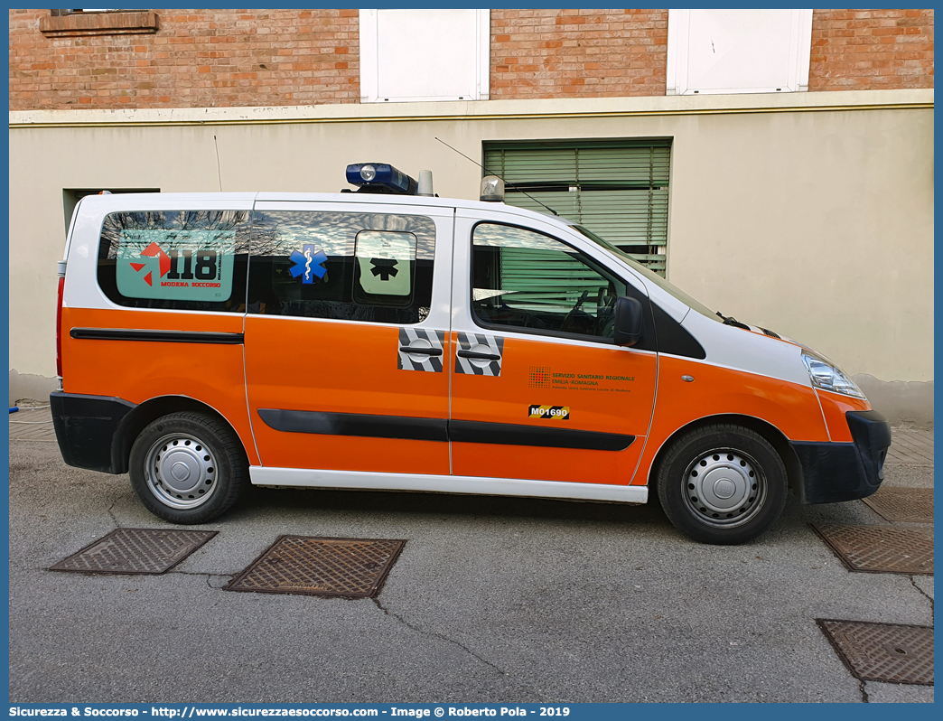 MO 1690
118 Modena Soccorso
Fiat Scudo IV serie
Allestitore Aricar S.p.A.
Parole chiave: 118;Modena;Soccorso;Automedica;Automedicalizzata;Auto Medica;Auto Medicalizzata;Fiat;Scudo;Aricar