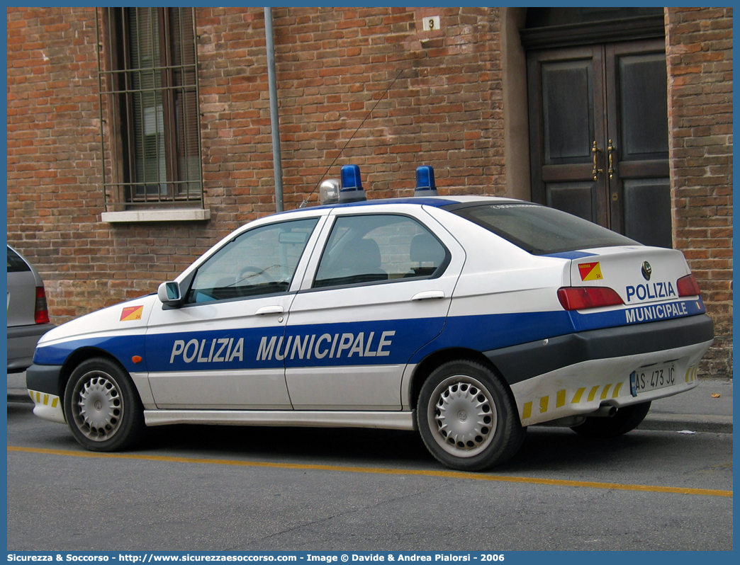 -
Polizia Municipale
Comune di Ravenna
Alfa Romeo 146
Parole chiave: Polizia;Municipale;Locale;Ravenna;Alfa Romeo;146