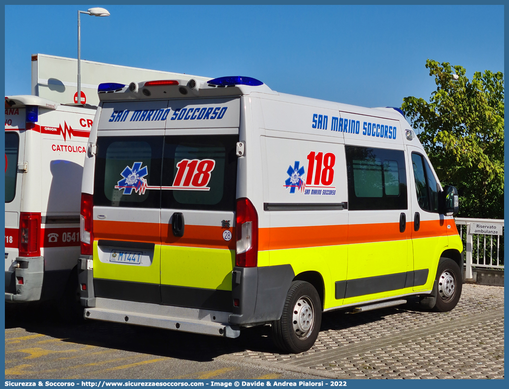 FALCO 28
118 San Marino Soccorso
Fiat Ducato III serie restyling
Allestitore Vision S.r.l.
Parole chiave: 118;San Marino;Soccorso;Ambulanza;Autoambulanza;Fiat;Ducato;X290;X 290;Vision