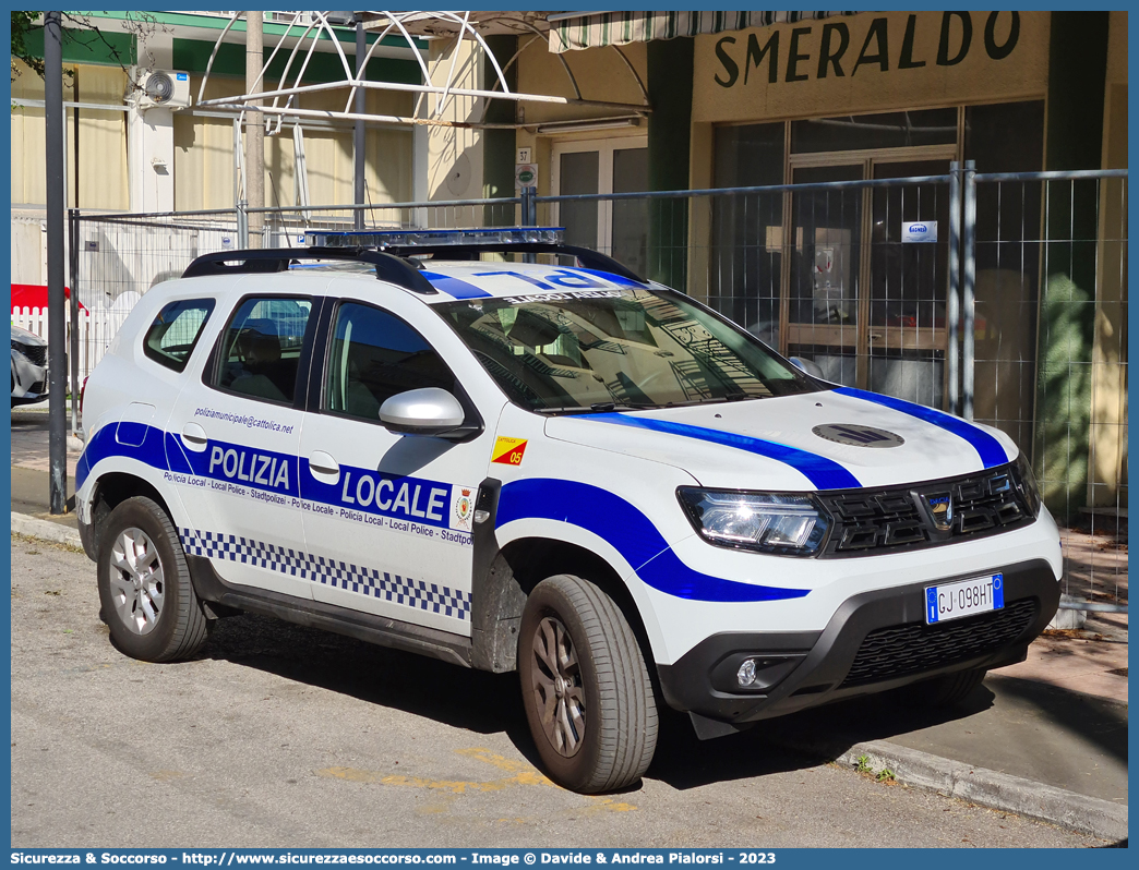 -
Polizia Locale
Comune di Cattolica
Dacia Duster II serie
Allestitore Focaccia Group S.r.l.
Parole chiave: Polizia;Locale;Municipale;Cattolica;Dacia;Duster;Focaccia