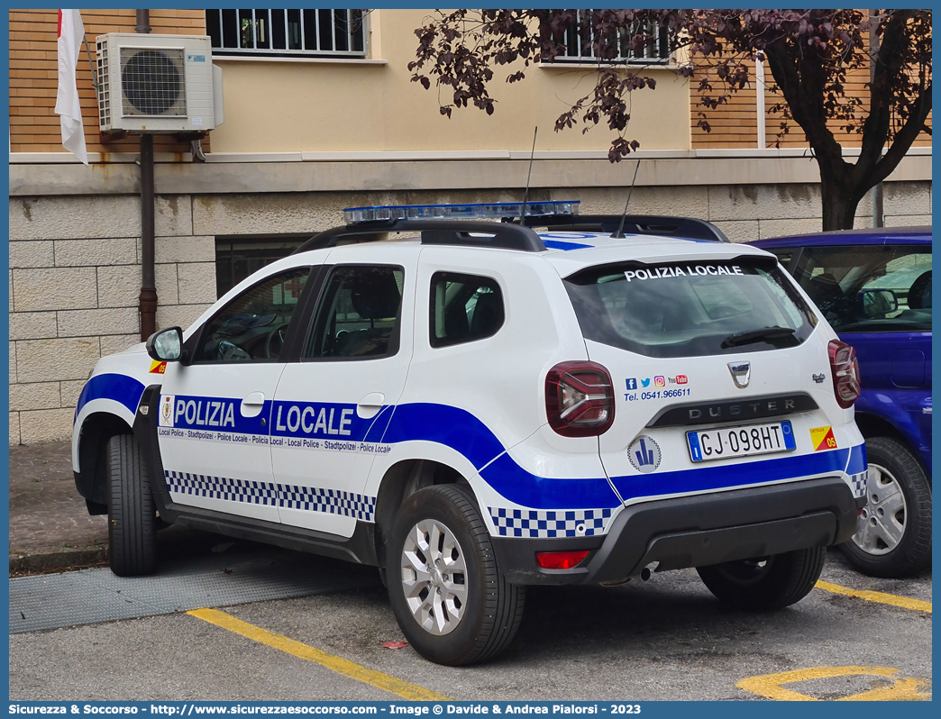 -
Polizia Locale
Comune di Cattolica
Dacia Duster II serie
Allestitore Focaccia Group S.r.l.
Parole chiave: Polizia;Locale;Municipale;Cattolica;Dacia;Duster;Focaccia