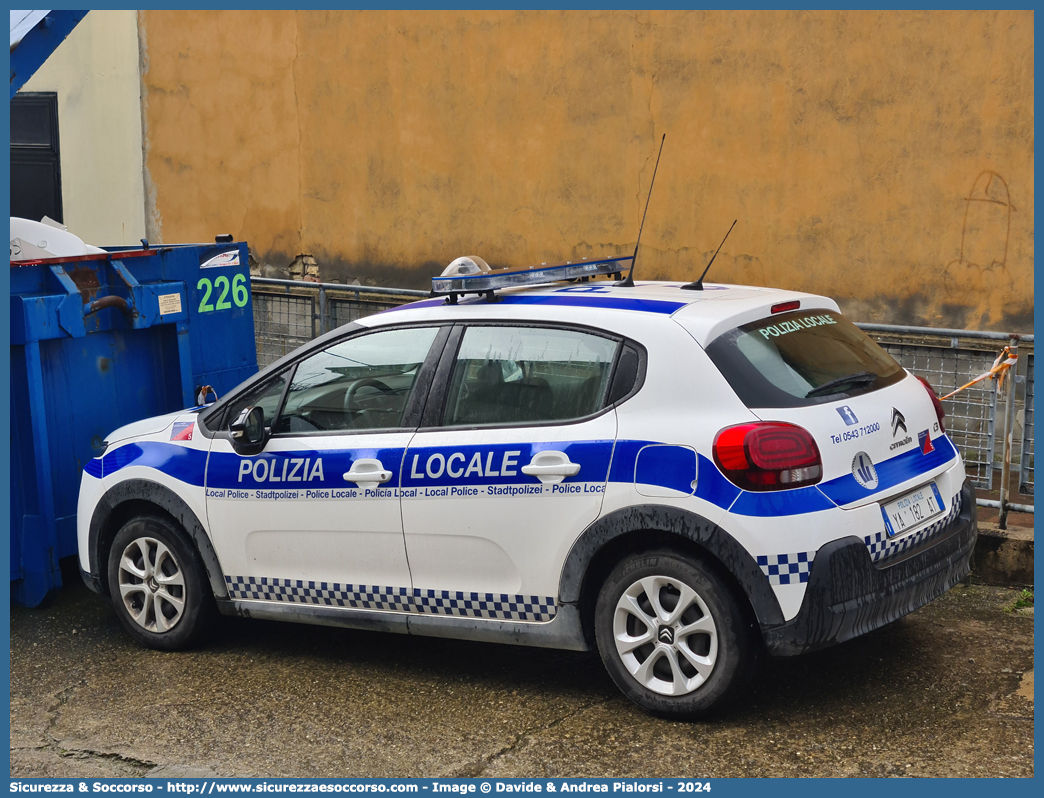 Polizia Locale YA182AT
Polizia Locale
Unione Comuni della Romagna Forlivese
Citroen C3 III serie restyling
Allestitore Focaccia Group S.r.l.
Parole chiave: Polizia;Locale;Municipale;Romagna;Forlivese;Bertinoro;Castrocaro Terme;Terra Sole;Civitella;Dovadola;Forlì;Forli;Forlimpopoli;Galeata;Meldola;Modigliana;Portico;San Benedetto;Predappio;Premilcuore;Rocca San Casciano;Santa Sofia;Tredozio;Citroen;C3;YA182A