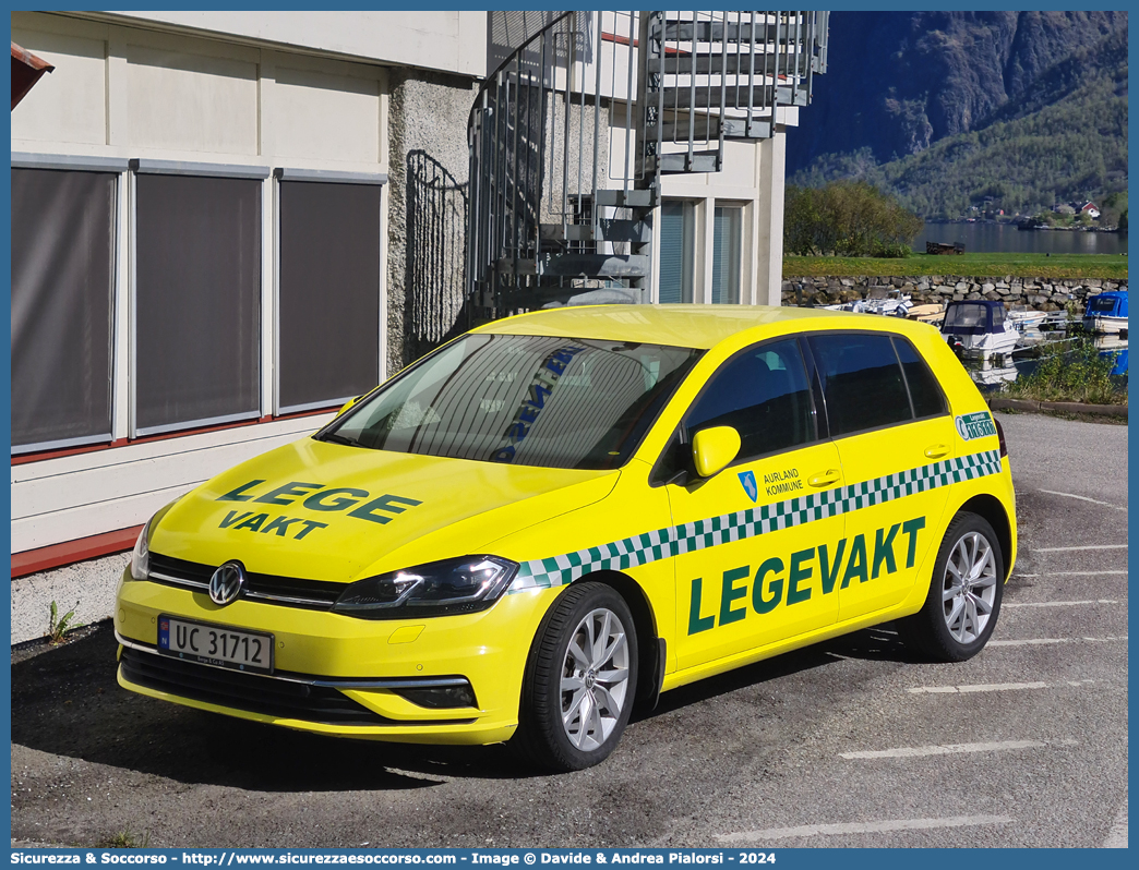 -
Kongeriket Norge
Legevakt
Aurland Kommune
Volkswagen Golf VII generation
Parole chiave: Norwegian;Legevakt;Aurland;Volkswagen;Golf