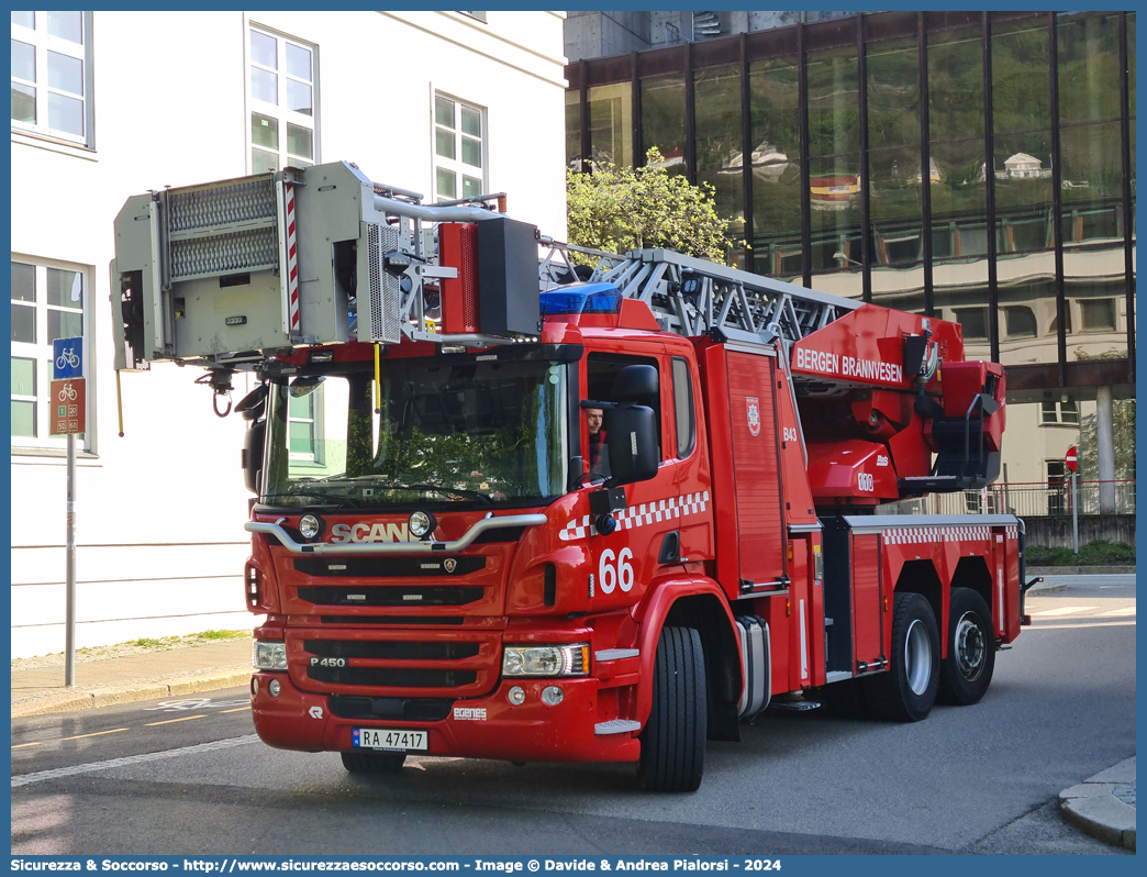 66 - B43
Kongeriket Norge
Bergen Brannvesen
Scania P450
Conversion by Egenes Brannteknikk AS
Parole chiave: Norvegian;Kongeriket;Norge;Bergen;Brannvesen;Scania;P450;P 450;Egenes