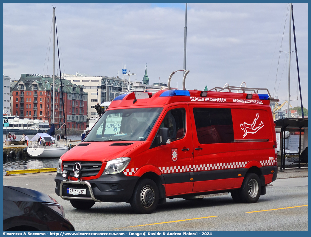 -
Kongeriket Norge
Bergen Brannvesen
Mercedes Benz Sprinter II generation facelift
Conversion by Egenes Brannteknikk AS
Parole chiave: Norvegian;Kongeriket;Norge;Bergen;Brannvesen;Mercedes Benz;Sprinter;Egenes